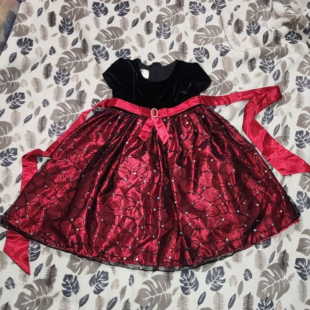 Cinderella Special Occasion Dress 2T Black Velvet Red Satin